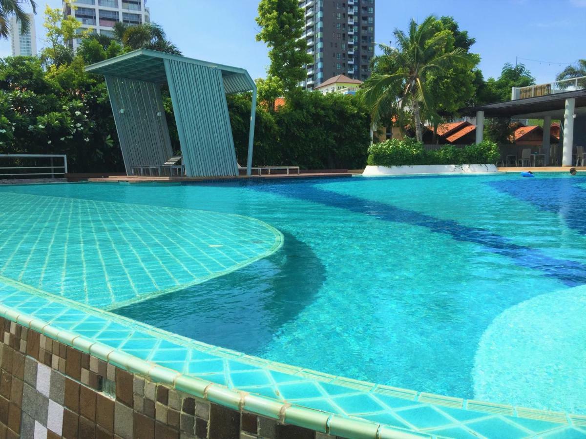 Cosy Lumpini Beachfront One Bedroom Jomtein Jomtien Beach Extérieur photo