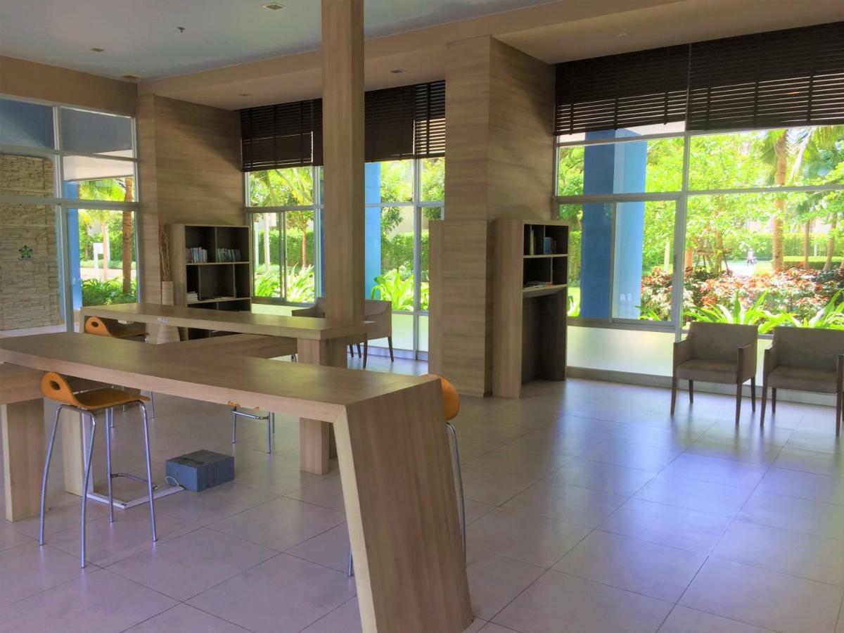 Cosy Lumpini Beachfront One Bedroom Jomtein Jomtien Beach Extérieur photo