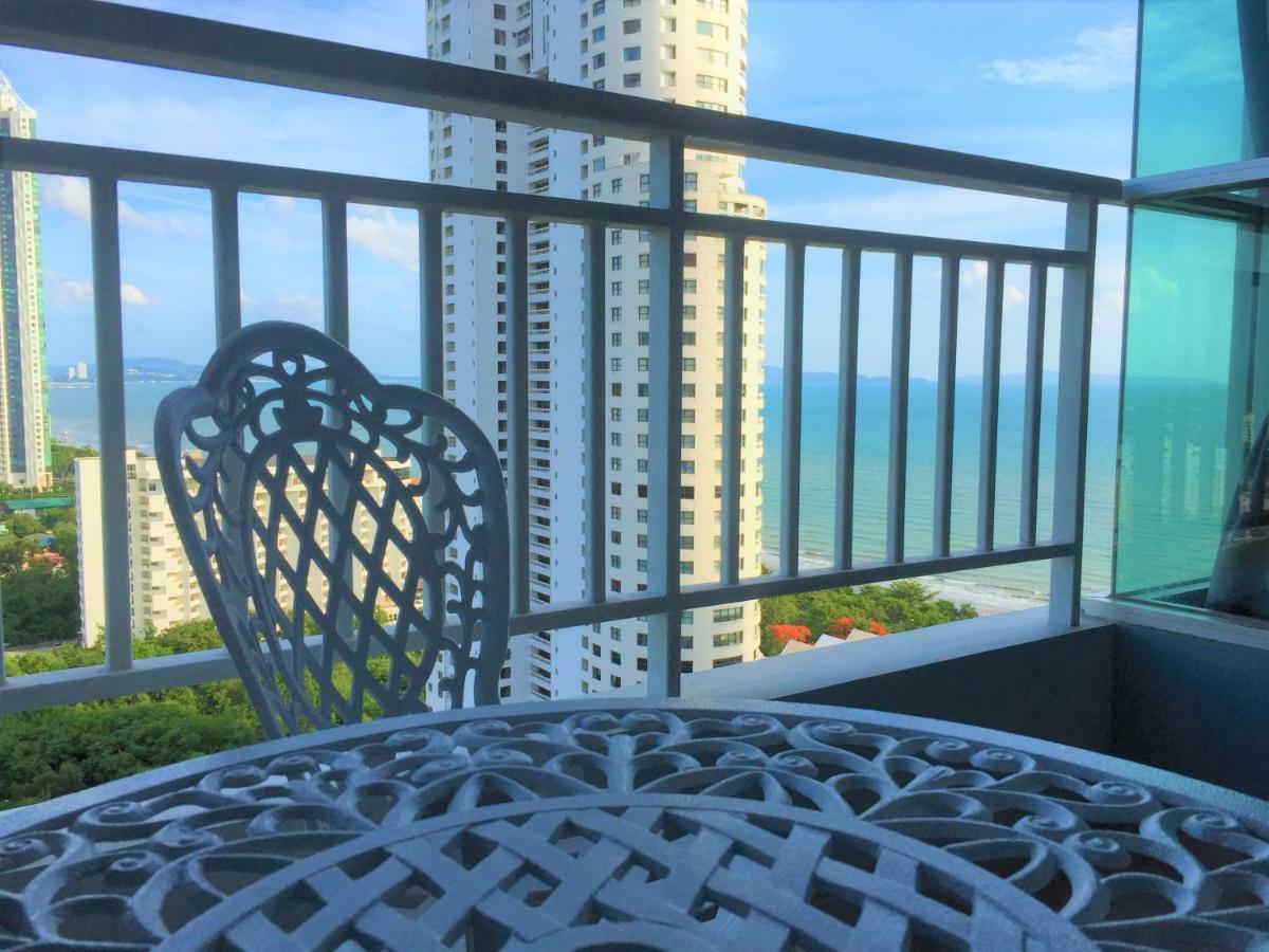 Cosy Lumpini Beachfront One Bedroom Jomtein Jomtien Beach Extérieur photo
